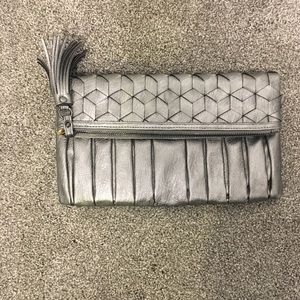 Gray clutch